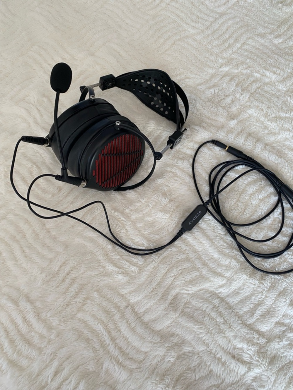 Audeze LCD-GX Open-Back Headphones with Red Grille and Detachable Mic - Picture 2 of 8